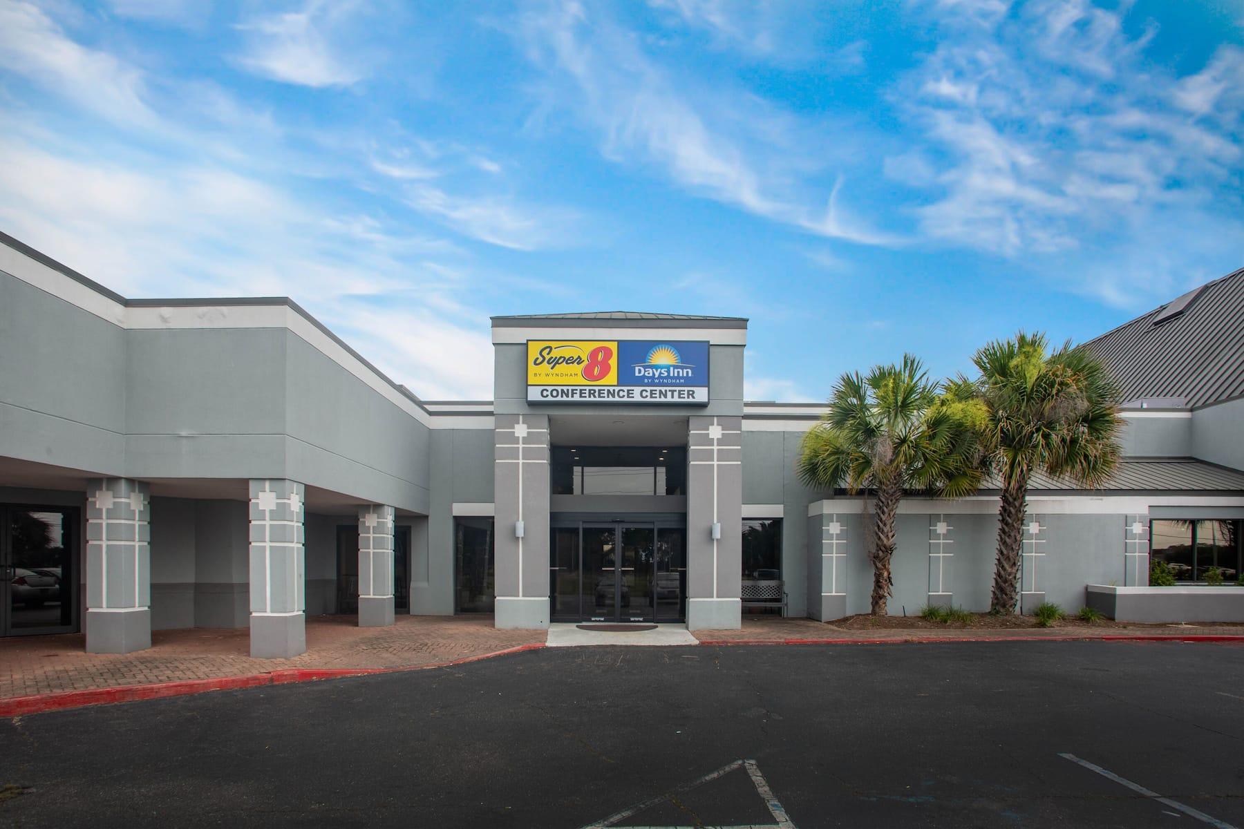 Days Inn By Wyndham Mobile I-65 Exterior photo